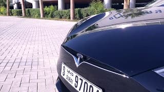 2017 Tesla Model S Walk Around | YallaMotor.com