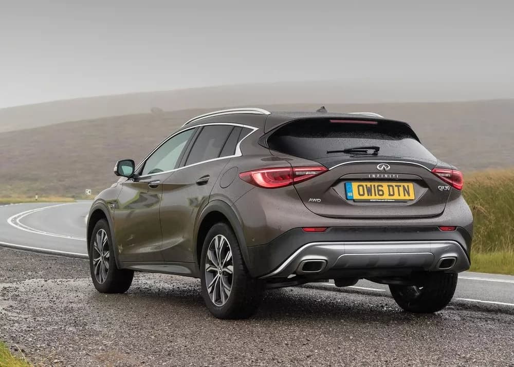 QX30