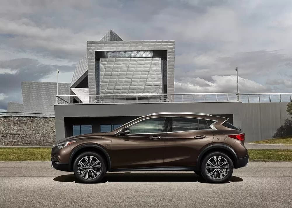 QX30