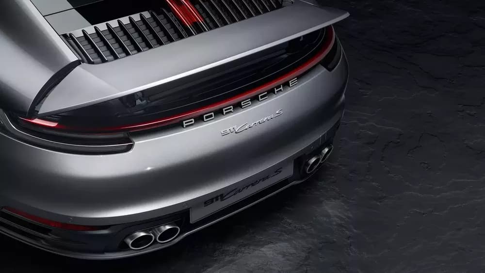 911