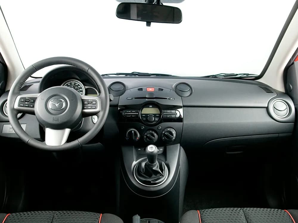 2 Hatchback