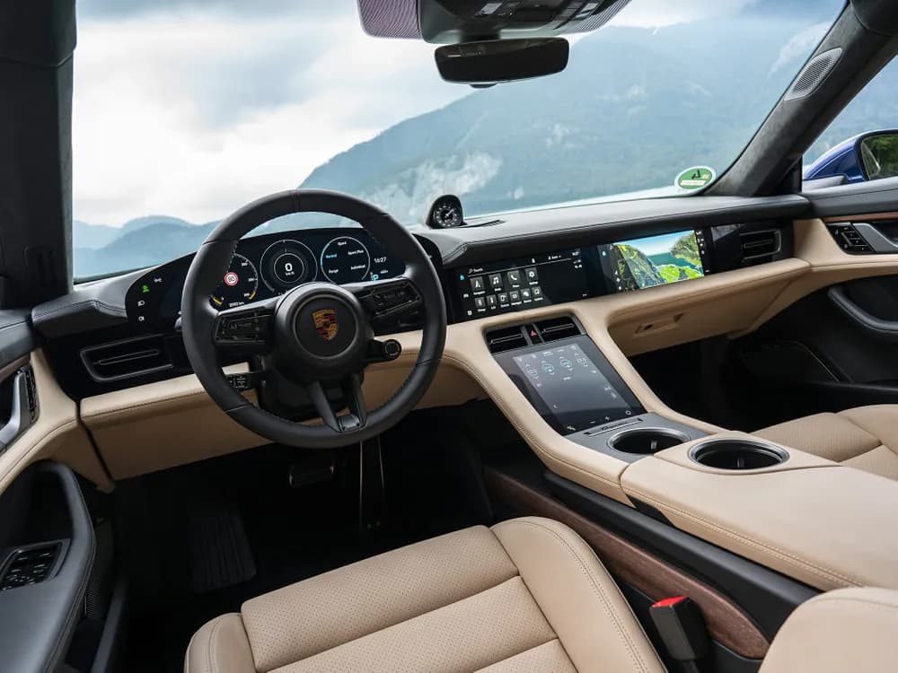 Porsche Taycan 2024 Base