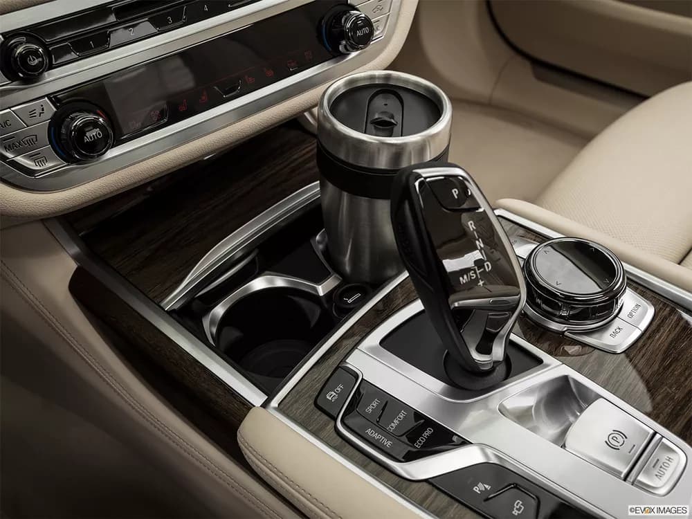 BMW 7 Series 2018 740Li