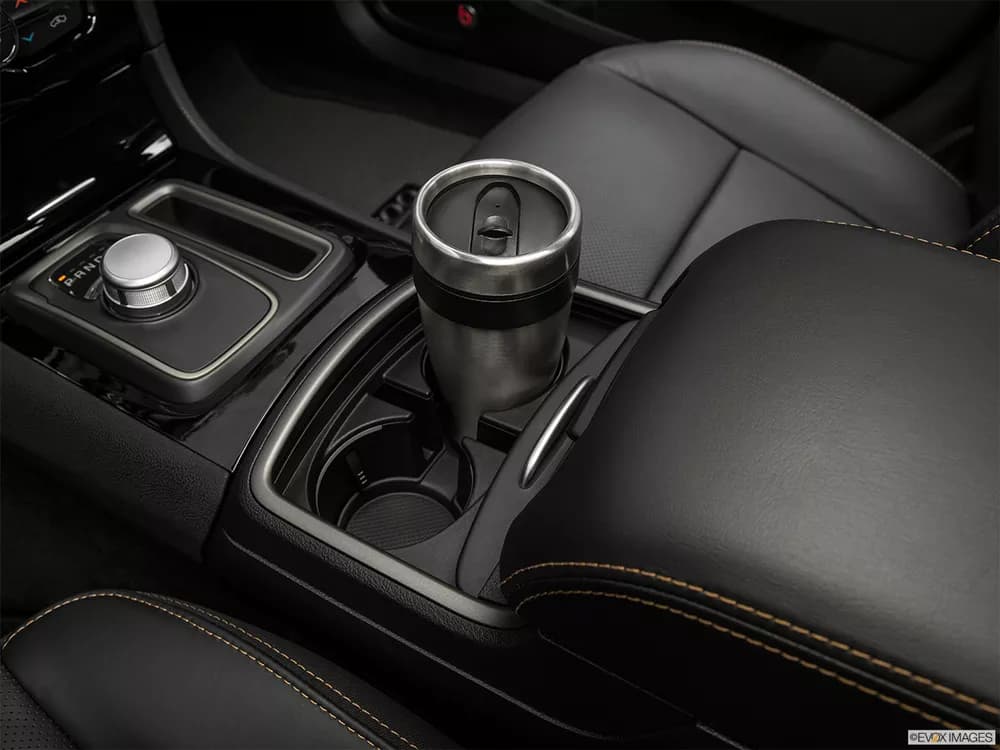 Chrysler 300C 2018 5.7L Plus