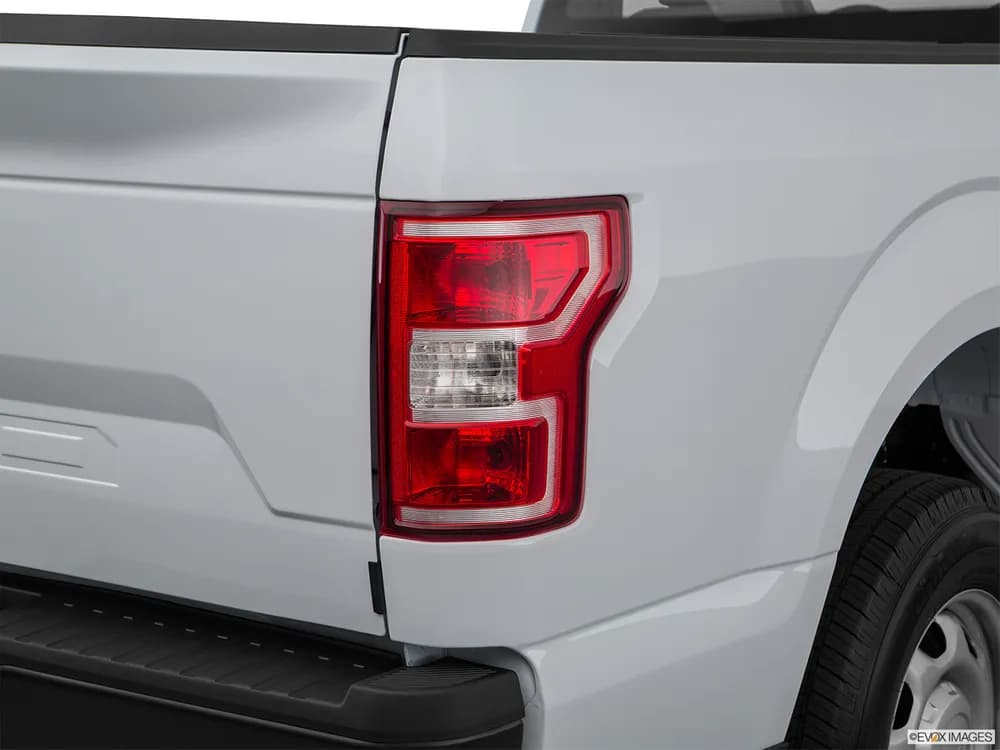Ford F-150 2019 5.0L Regular Cab XLT