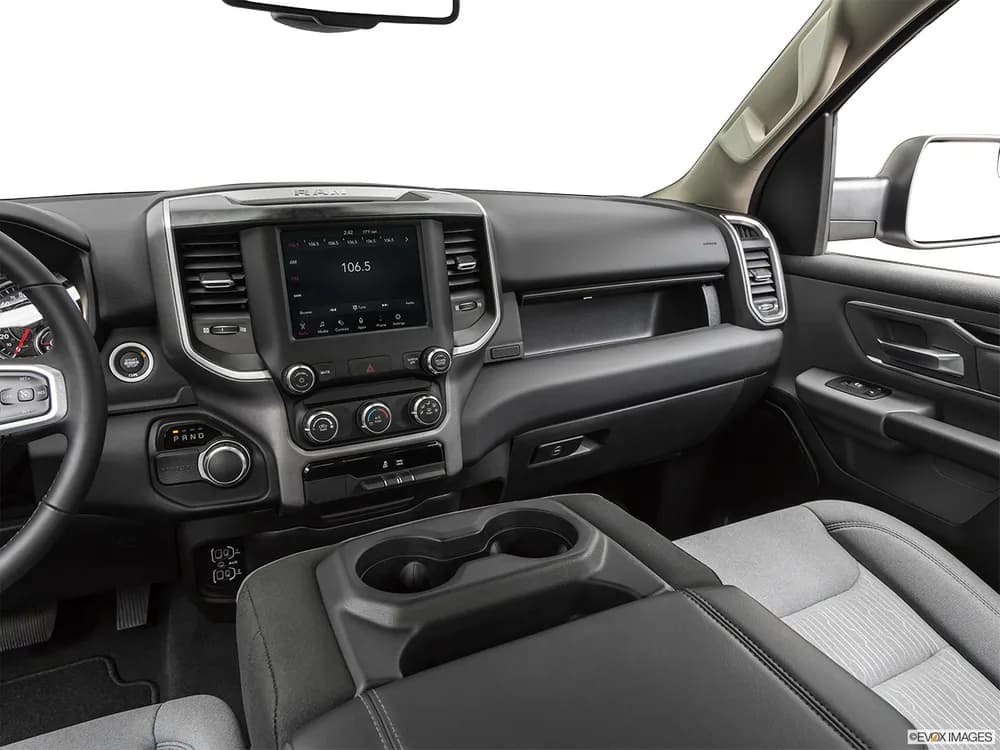 RAM 1500 2021 5.7L Big Horn (Regular Cab)