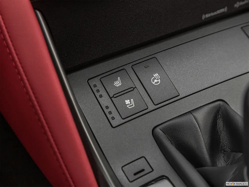 Lexus IS 2022 200t Exclusive