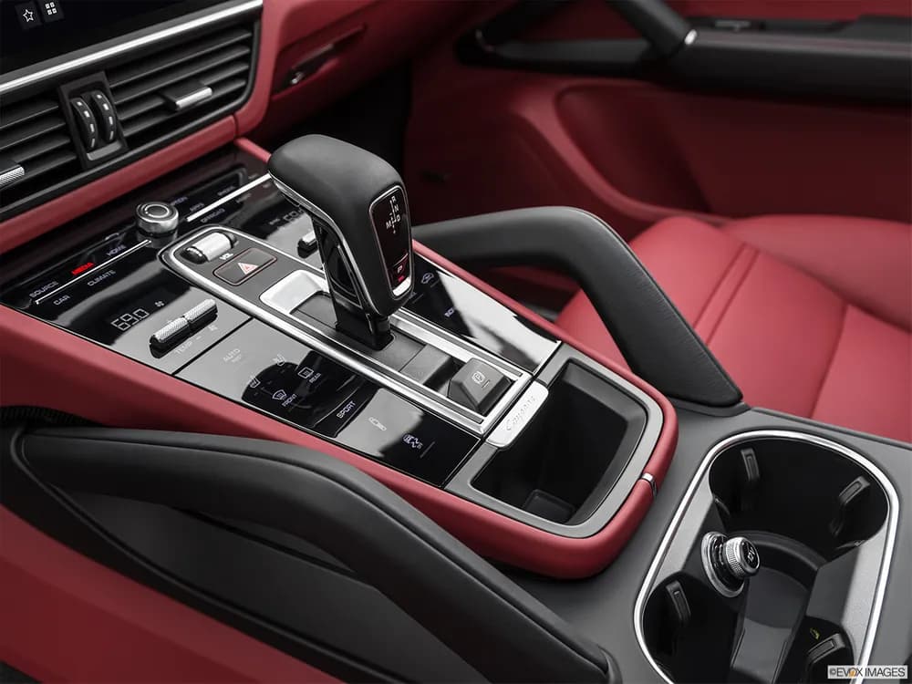 Porsche Cayenne 2022 GTS