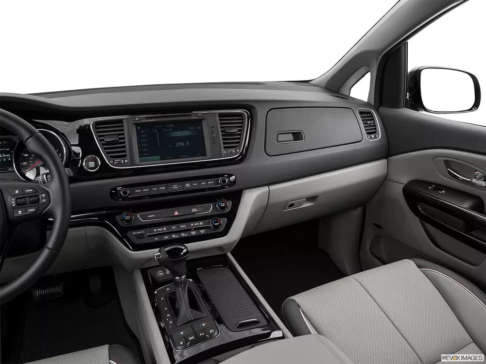 Kia Carnival 2018 3.3L Top