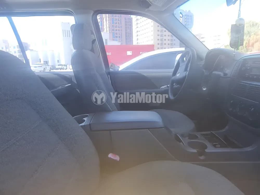 مستعملة فورد إكسبلورر 3.5L V6 Base AWD 2005