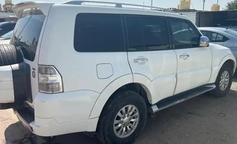 Used Mitsubishi Pajero GLS V6 2013 Used Mitsubishi Pajero GLS V6 2013 for sale
