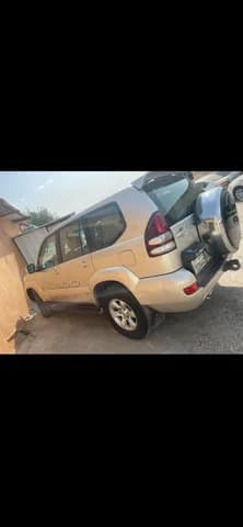 Used Toyota Land Cruiser Prado 5 Door 2.7L VXR 2009 Used Toyota Land Cruiser Prado 5 Door 2.7L VXR 2009 used_cars.forSale
