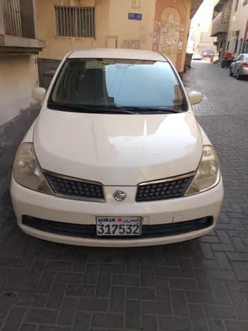 Used Nissan Tiida 1.6 SV 2008