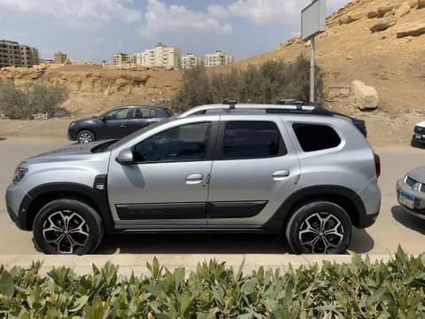 Used Renault Duster 1.6L Signature 4x2 2021 Used Renault Duster 1.6L Signature 4x2 2021 used_cars.forSale
