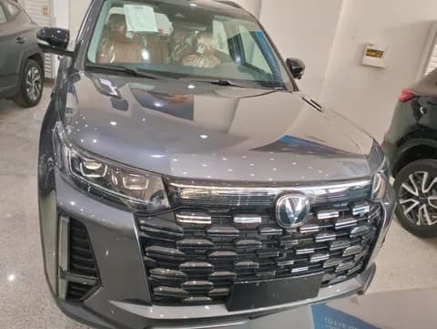New Changan CS95 2.0T Royal (7-Seater) AWD 2025 New Changan CS95 2.0T Royal (7-Seater) AWD 2025 used_cars.forSale