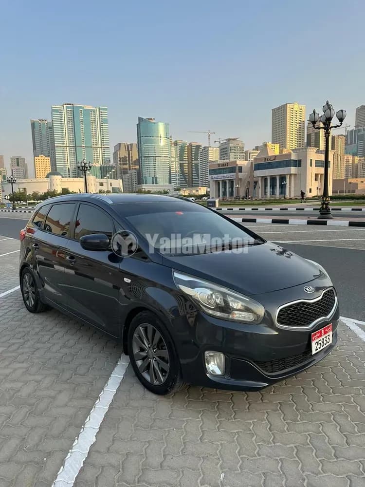 Used Kia Carens 1.6L Base 2013