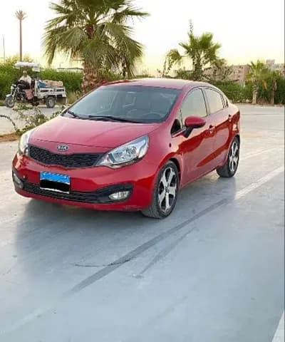 كيا ريو 4 Door Sedan 1.4L 2012 مستعملة كيا ريو 4 Door Sedan 1.4L 2012 مستعملة used_cars.forSale
