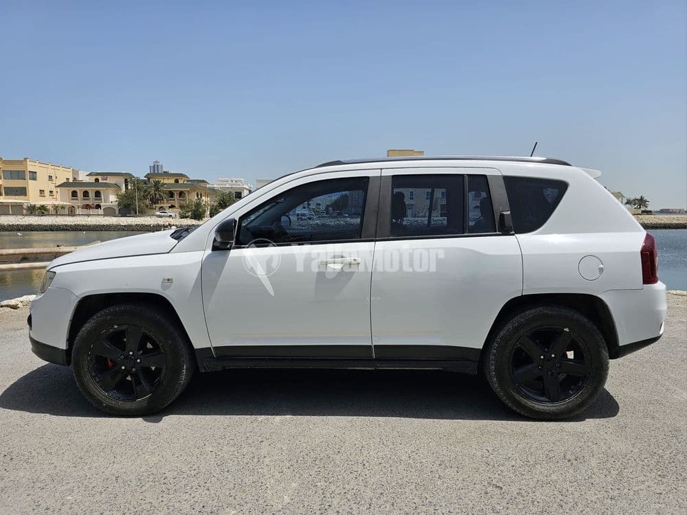 جيب كومباس 2.4L Limited 4x4 2017 مستعملة