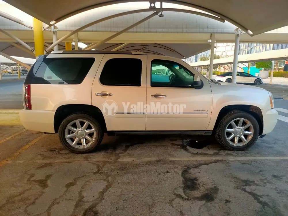 جي إم سي Yukon Denali 6.2L V8 AWD 2012 مستعملة