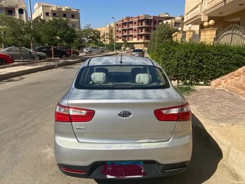 كيا ريو 4 Door Sedan 1.4L 2013 مستعملة كيا ريو 4 Door Sedan 1.4L 2013 مستعملة used_cars.forSale