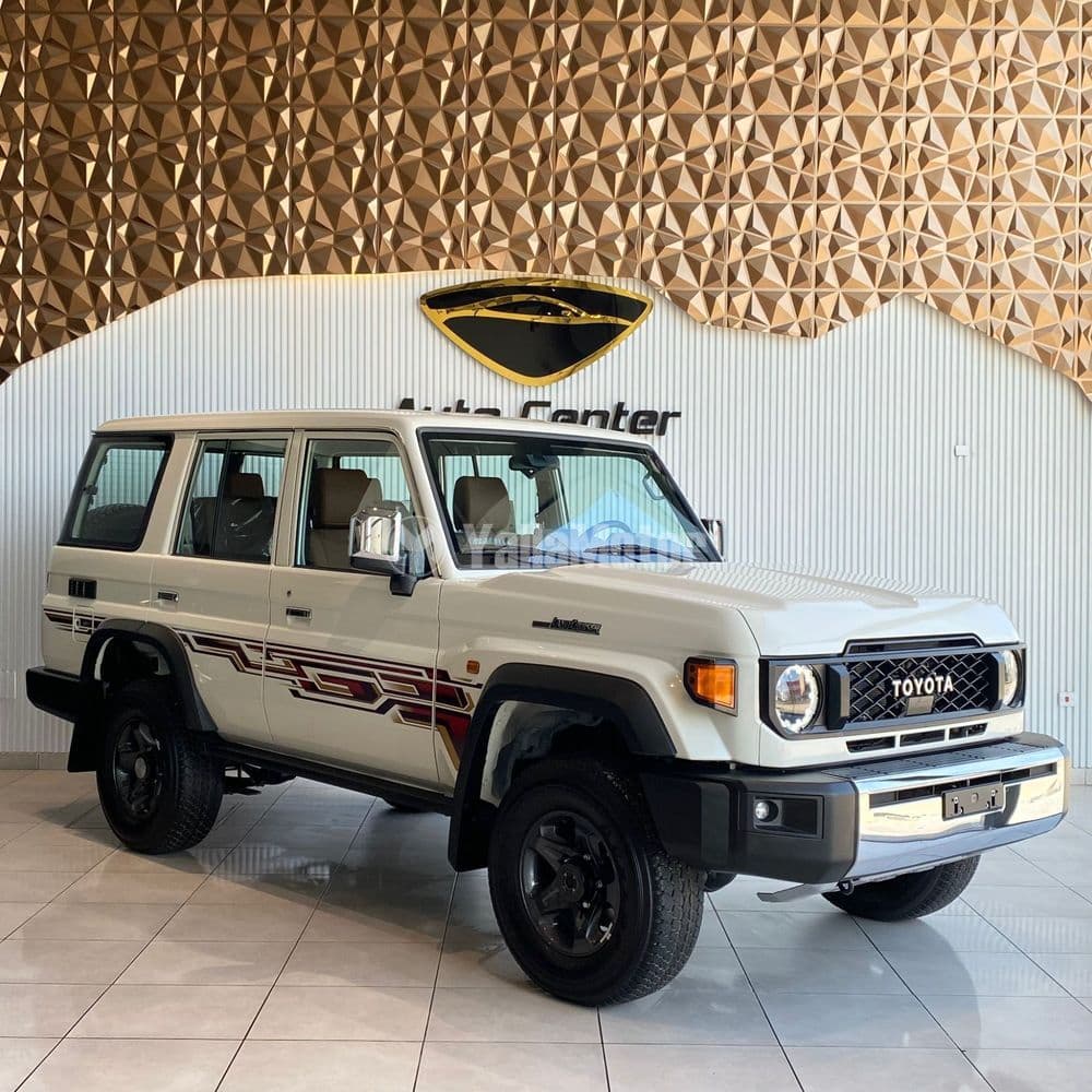New Toyota Land Cruiser 70 Hard Top 4.0L Petrol 5-Door LX-E M/T 2025