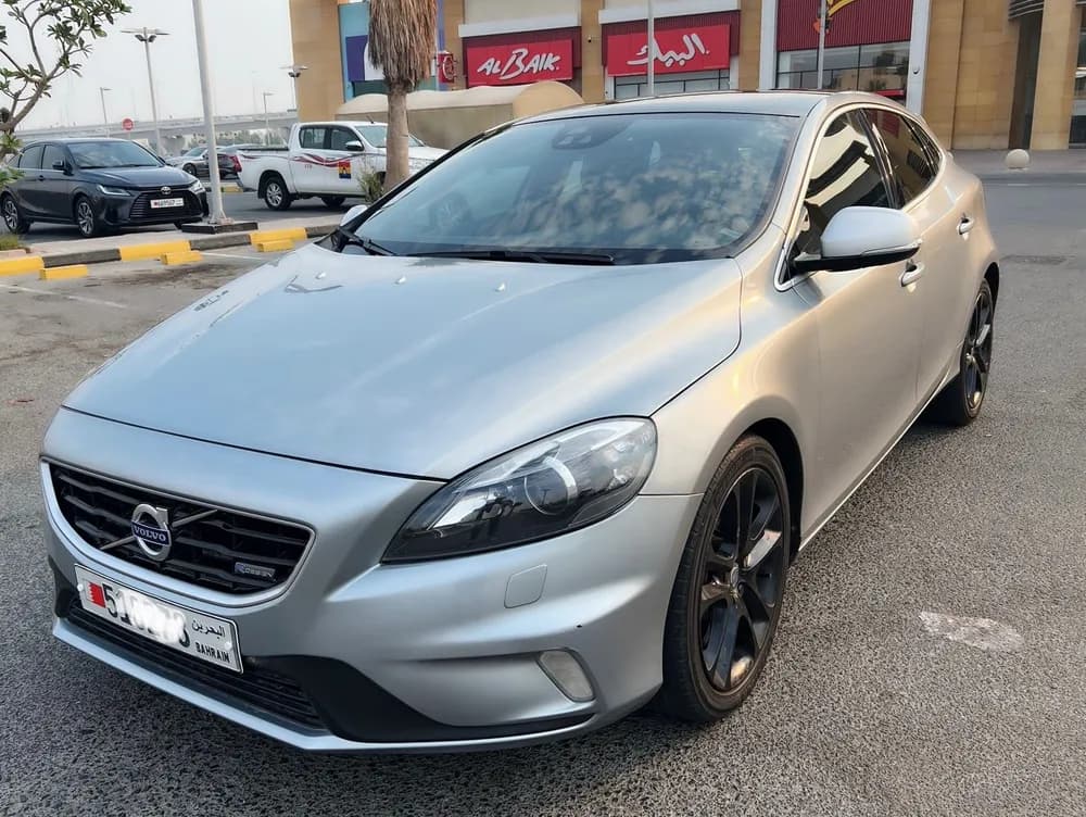 Used Volvo V40 2015 Used Volvo V40 2015 used_cars.forSale