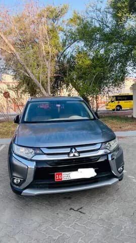 ميتسوبيشي أوتلاندر 2.4L GLX 7-Seater 2016 مستعملة ميتسوبيشي أوتلاندر 2.4L GLX 7-Seater 2016 مستعملة للبيع