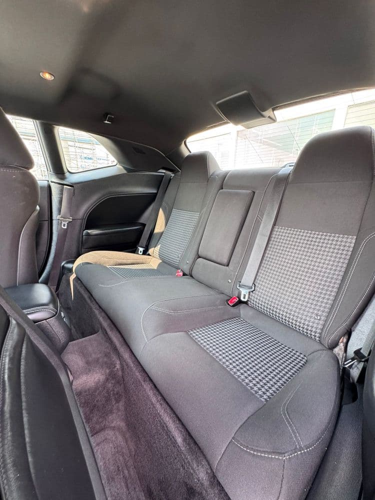 Used Dodge Challenger 3.6L 2017