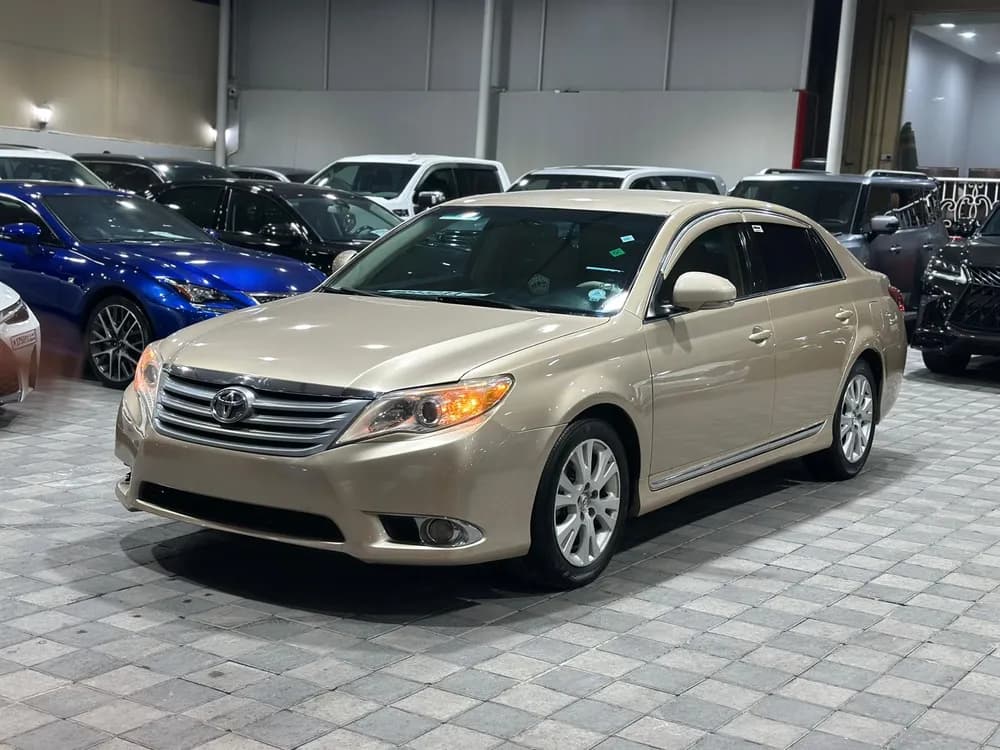 Used Toyota Avalon 2012