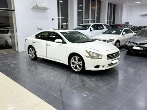 Used Nissan Maxima 3.5 SV 2012 Used Nissan Maxima 3.5 SV 2012 used_cars.forSale