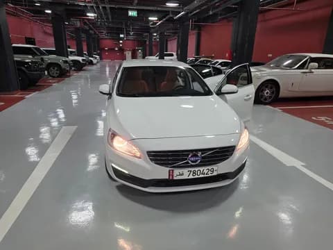 Used Volvo S60 T4 SE Lux 2017 Used Volvo S60 T4 SE Lux 2017 used_cars.forSale