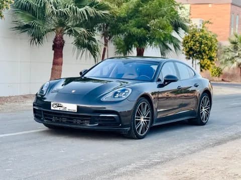 Used Porsche Panamera 3.0L 4 Platinum Edition 2017 for Sale Used Porsche Panamera 3.0L 4 Platinum Edition 2017 for Sale used_cars.forSale