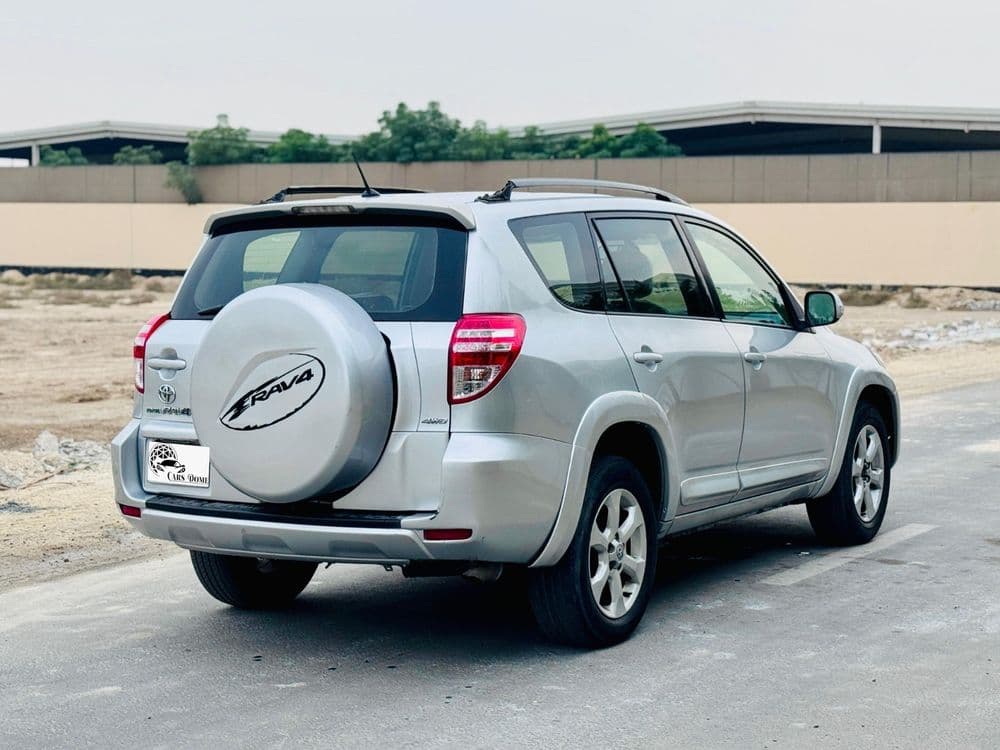 تويوتا راف4 2.5L GXR 4X4 2009 مستعملة