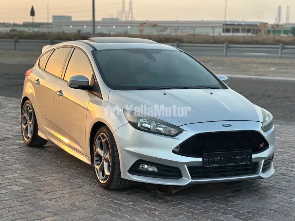Used Ford Focus 2.0L ST 2016