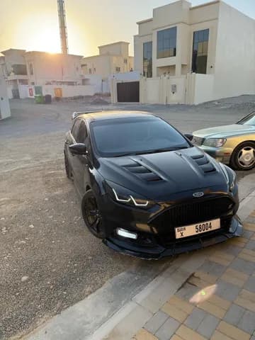 فورد فوكس 2.0L ST 2015 مستعملة فورد فوكس 2.0L ST 2015 مستعملة used_cars.forSale
