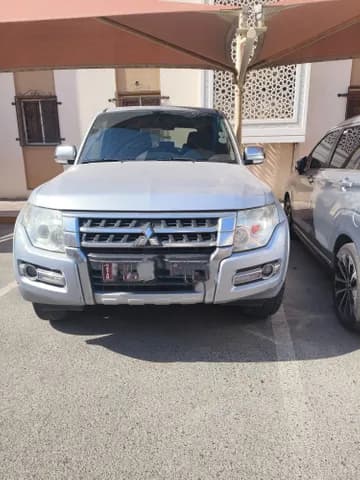 Used Mitsubishi Pajero 3.5L 5 Door Basic 2016 Used Mitsubishi Pajero 3.5L 5 Door Basic 2016 for sale