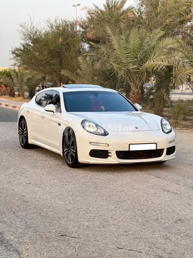 Used Porsche Panamera 3.0L 4 2016