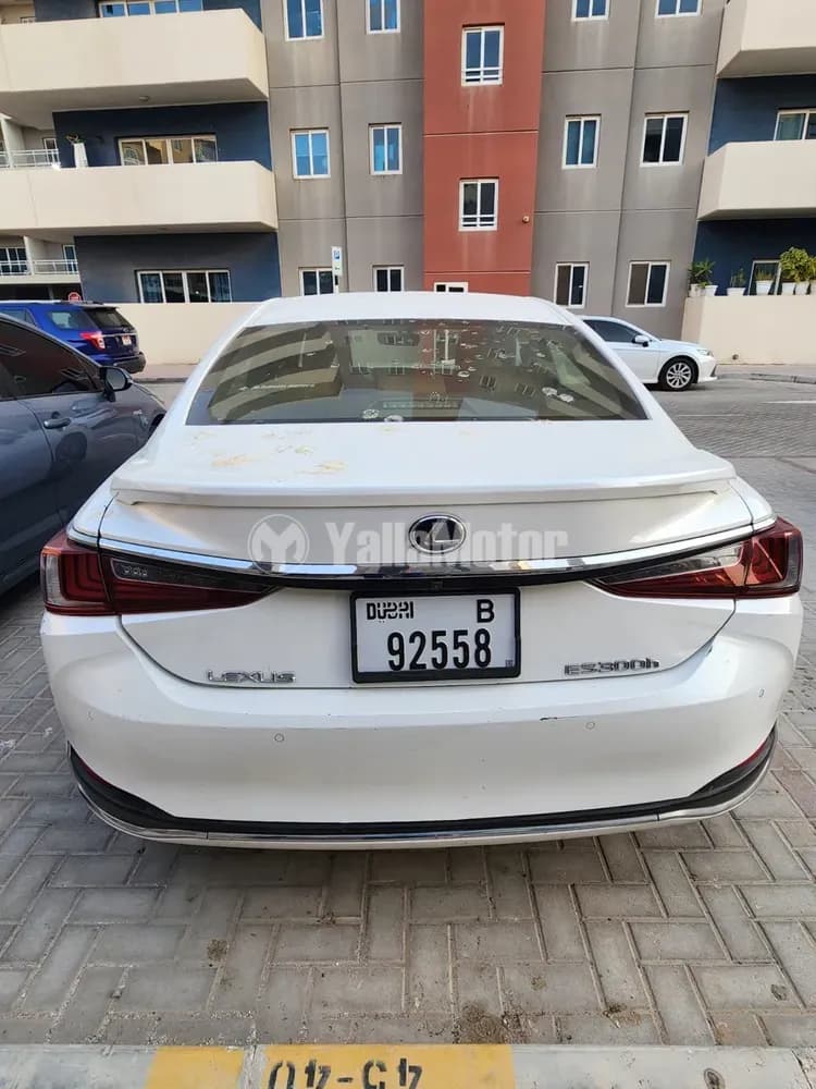 Used Lexus ES 350 4 door 3.5L 2020