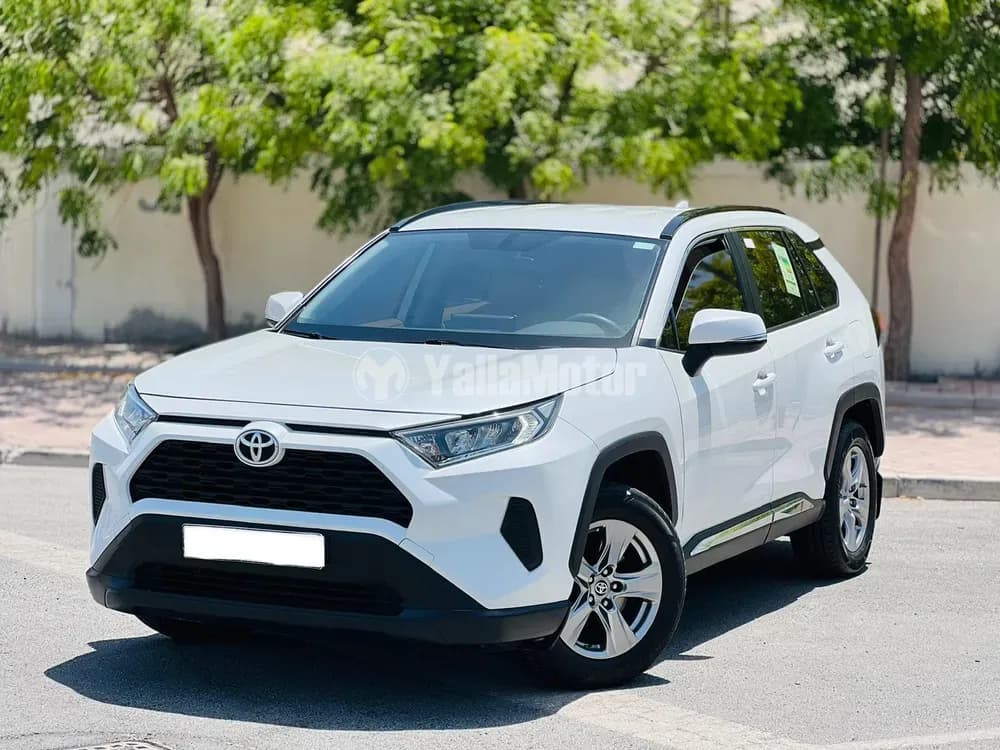 تويوتا راف4 4 Door 2.4L 2023 مستعملة