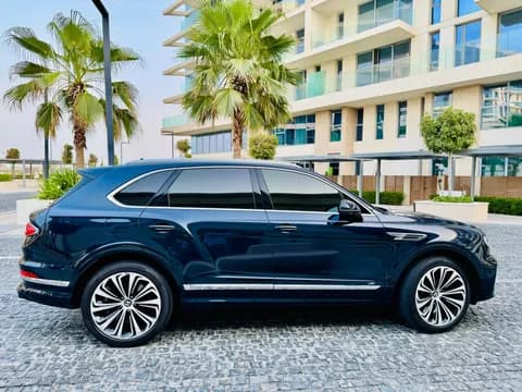 Used Bentley Bentayga 4.0L V8 2022 Used Bentley Bentayga 4.0L V8 2022 used_cars.forSale
