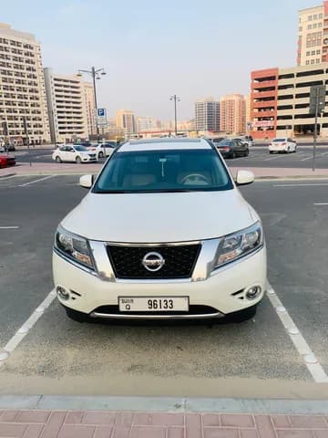 Used Nissan Pathfinder 3.5L SV 4WD 2015 Used Nissan Pathfinder 3.5L SV 4WD 2015 for sale
