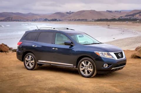 Used Nissan Pathfinder 3.5L SV 4WD 2014 Used Nissan Pathfinder 3.5L SV 4WD 2014 used_cars.forSale