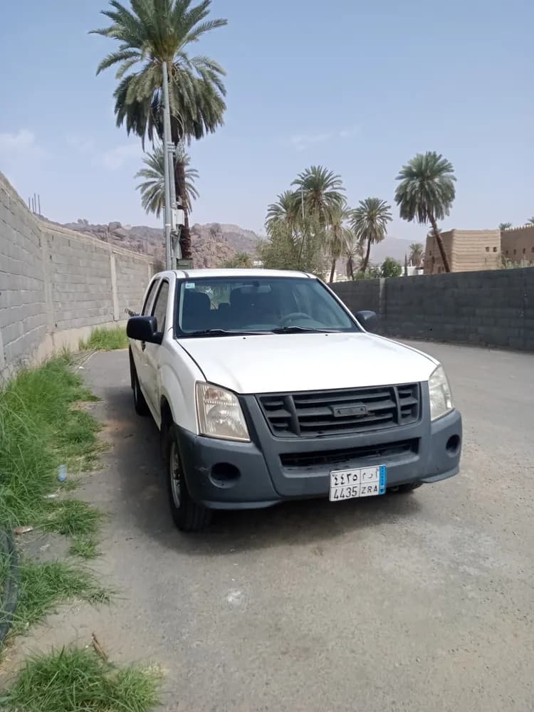 Used Isuzu D-MAX 2008