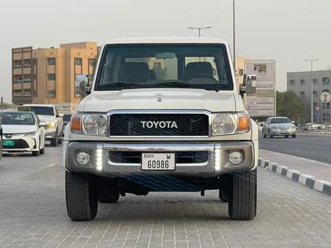 تويوتا لاند كروزر بيك أب 4.0L DX 3 Doors M/T 2021 مستعملة تويوتا لاند كروزر بيك أب 4.0L DX 3 Doors M/T 2021 مستعملة used_cars.forSale