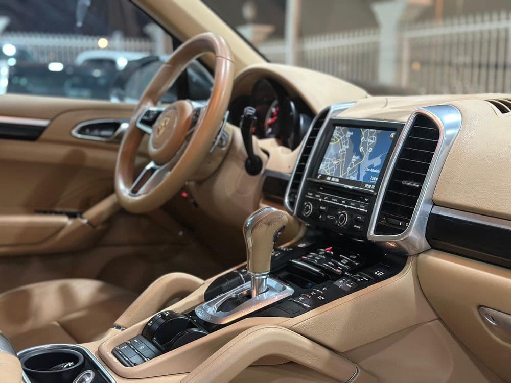 Used Porsche Cayenne Base 2016