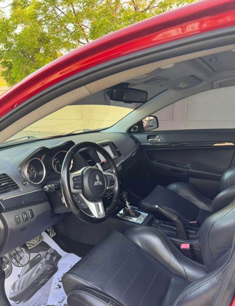 Used Mitsubishi Lancer Evolution 2013