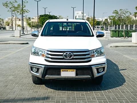 Used Toyota Hilux 2.7 Double Cab 4x2 M/T Base 2020