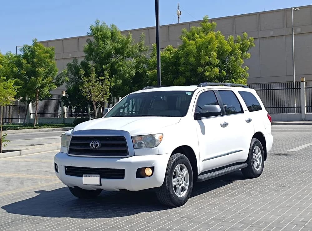 تويوتا سيكويا 5.7L V8 2014 مستعملة