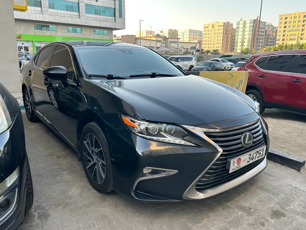 Used Lexus ES 350 4 door 3.5L 2019