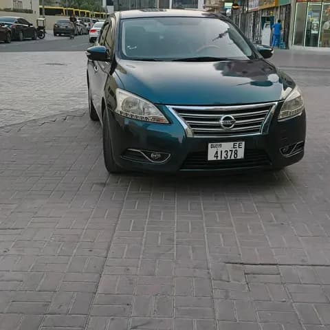 Used Nissan Sentra 2.0L SR 2015 Used Nissan Sentra 2.0L SR 2015 for sale